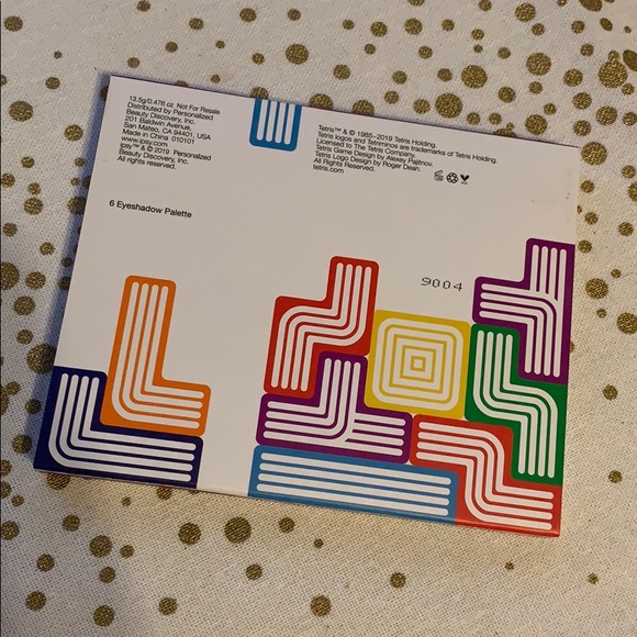 Tetris X Ipsy Block Party Eyeshadow Palette - Picture 2 of 5